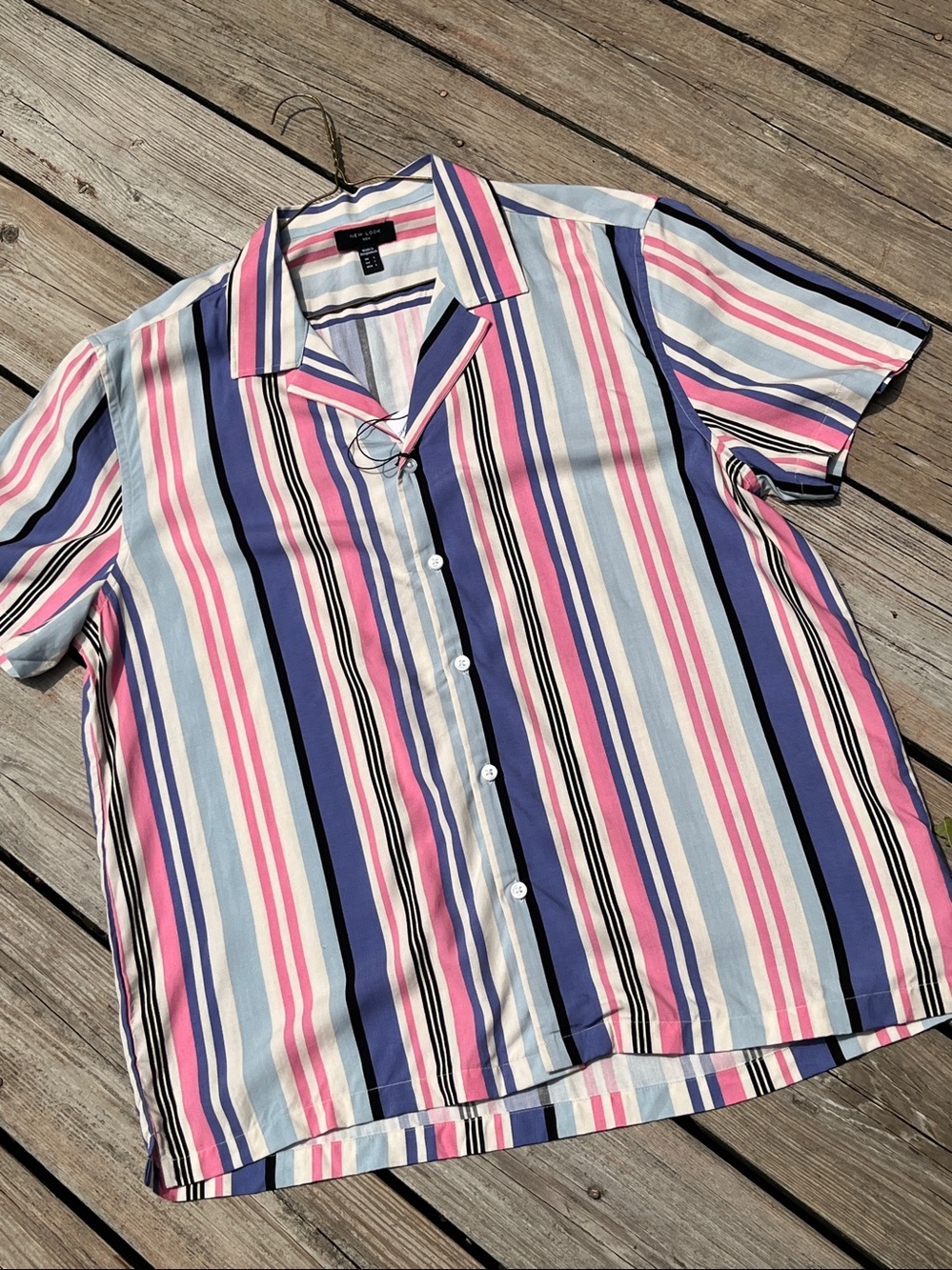 NWT New Look Men's Short Sleeve Vertical Stripe Button-Down  Shirt L